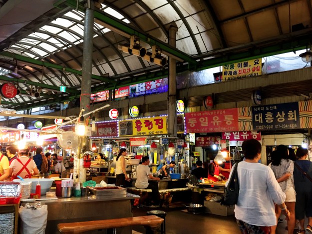 Gwangjang Mkt image 2.jpg